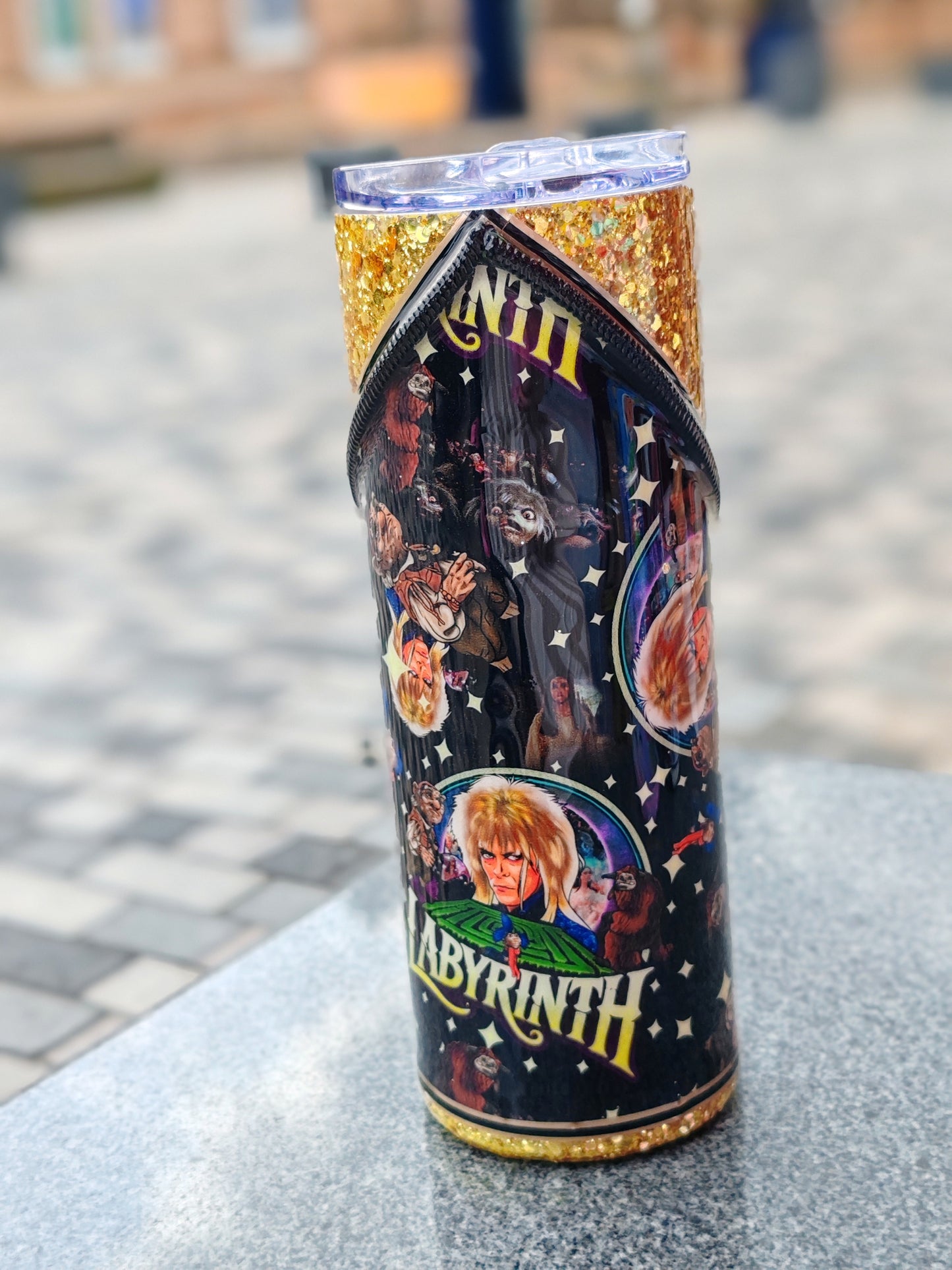 Labyrinth Zipper Tumbler
